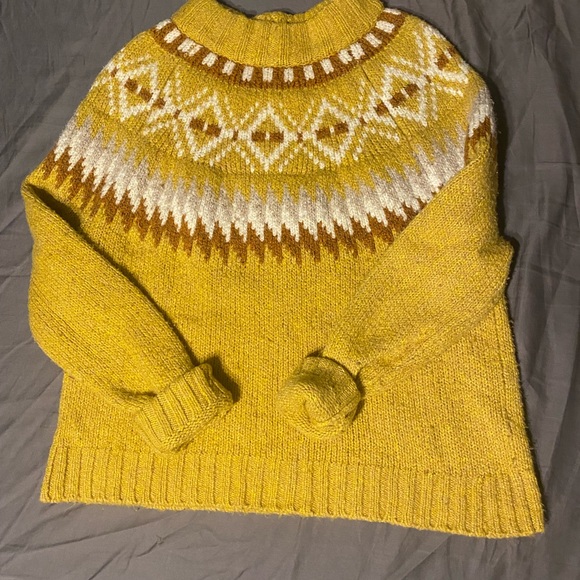 American eagle mustard sweater - Picture 2 of 2